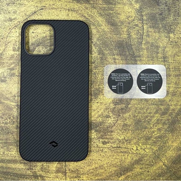 Iphone 12 pro max case. Pitaka - Picture 3 of 3